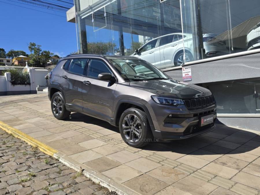 JEEP - COMPASS - 2022/2022 - Cinza - R$ 133.000,00
