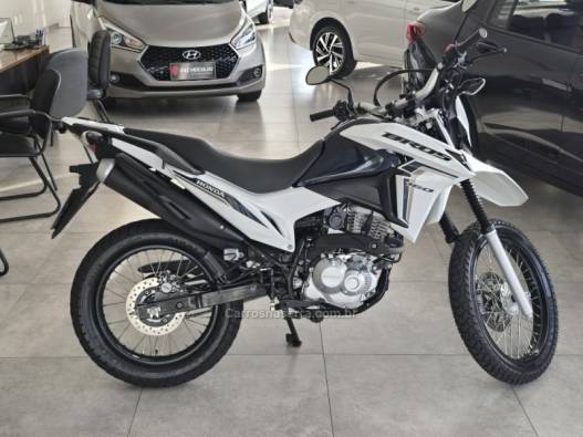HONDA - NXR 160 - 2022/2023 - Branca - R$ 23.000,00