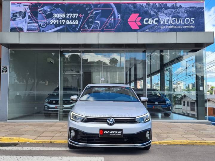 VOLKSWAGEN - VIRTUS - 2023/2024 - Prata - R$ 121.500,00