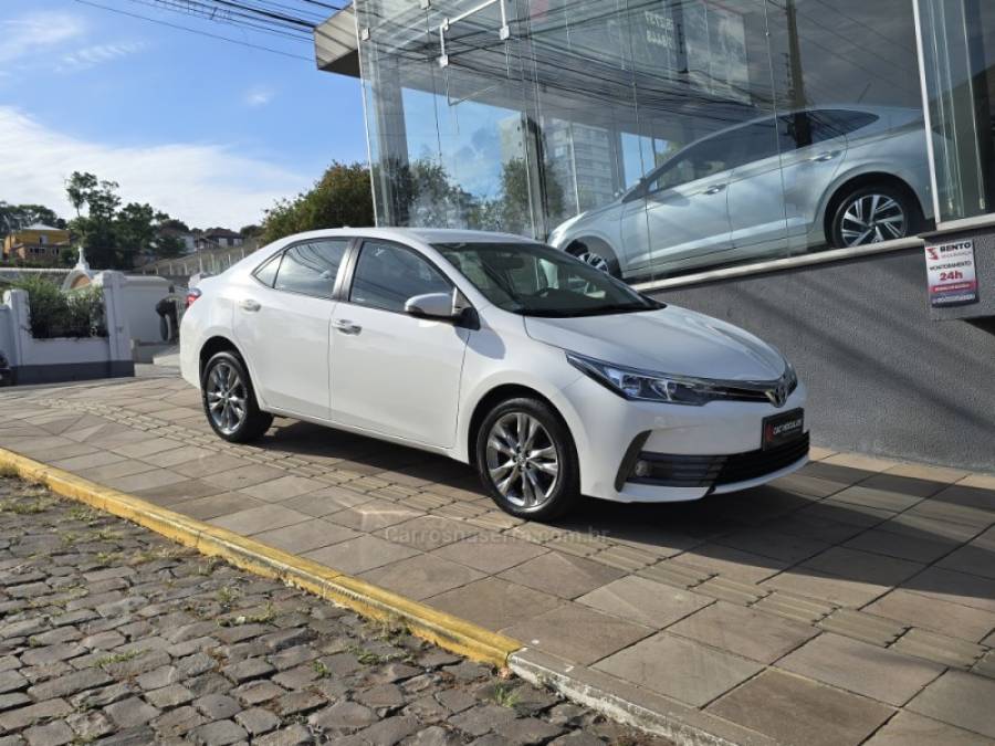 TOYOTA - COROLLA - 2019/2019 - Branca - R$ 109.000,00