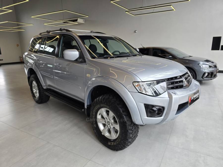 MITSUBISHI - PAJERO DAKAR - 2017/2018 - Prata - R$ 157.000,00