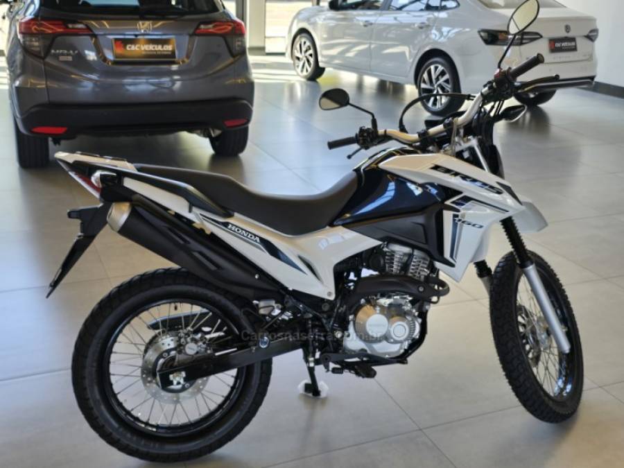 HONDA - NXR 160 - 2022/2023 - Branca - R$ 23.000,00