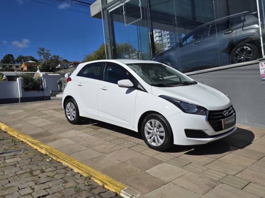 HYUNDAI - HB20 - 2017/2017 - Branca - R$ 59.000,00