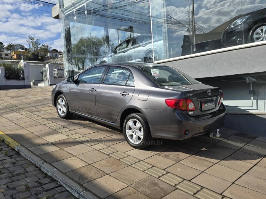 TOYOTA - COROLLA - 2010/2010 - Cinza - R$ 59.000,00