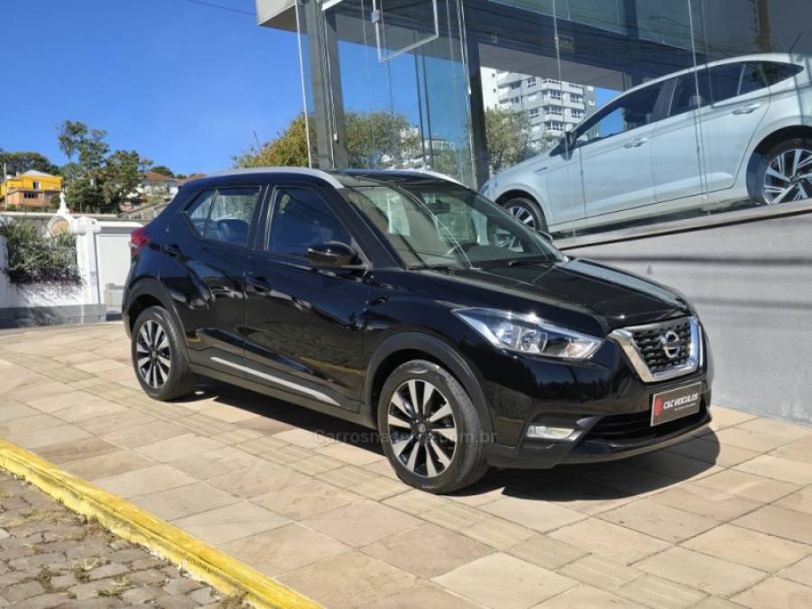 NISSAN - KICKS - 2017/2018 - Preta - R$ 84.000,00