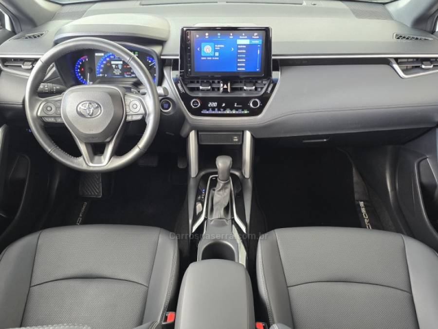 TOYOTA - COROLLA - 2023/2024 - Branca - R$ 159.000,00