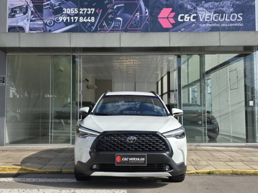 TOYOTA - COROLLA - 2023/2024 - Branca - R$ 159.000,00