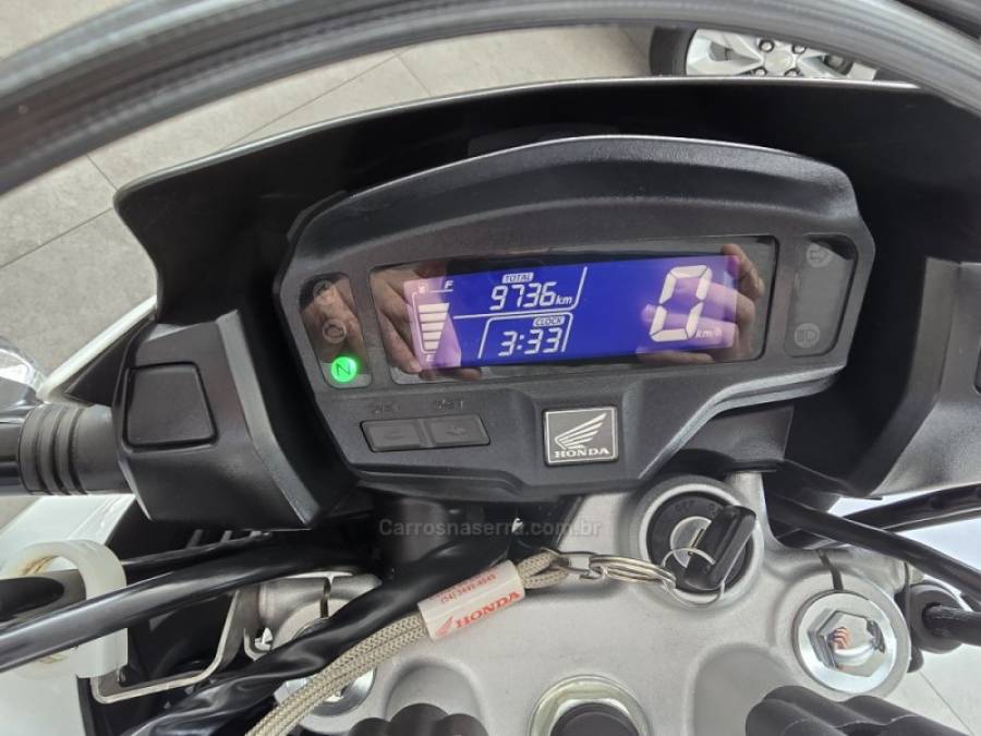 HONDA - NXR 160 - 2022/2023 - Branca - R$ 23.000,00