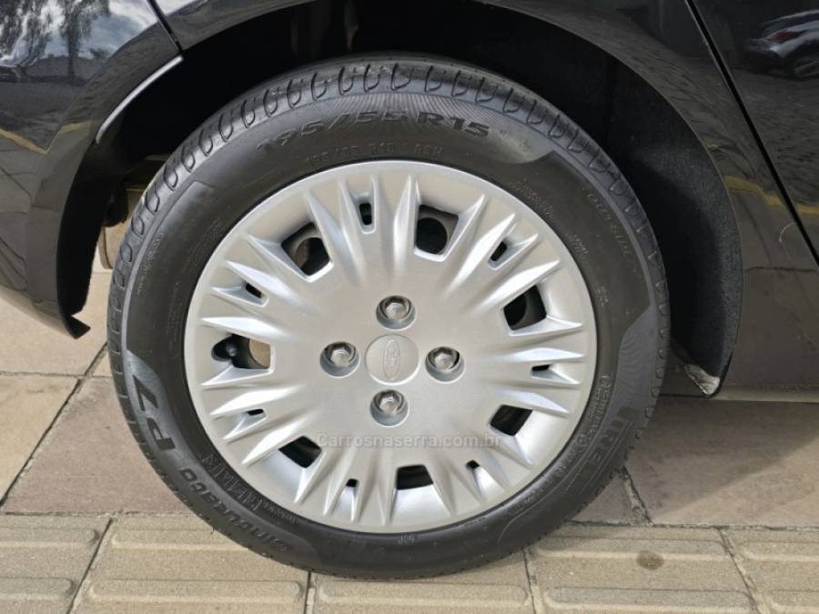 FORD - FIESTA - 2019/2019 - Preta - R$ 59.500,00