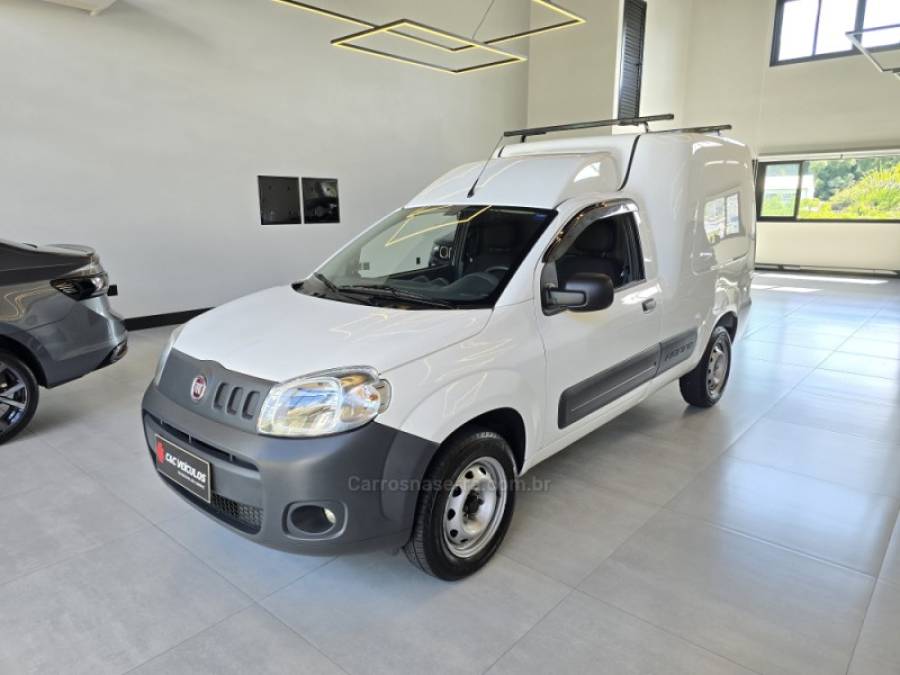 FIAT - FIORINO - 2021/2021 - Branca - R$ 77.000,00