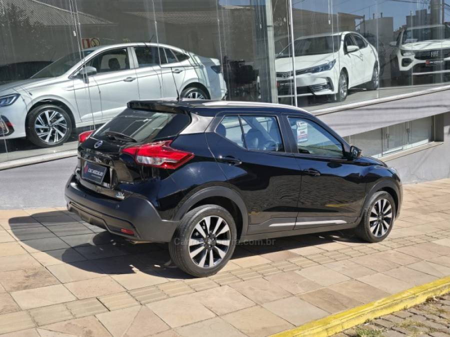 NISSAN - KICKS - 2017/2018 - Preta - R$ 84.000,00