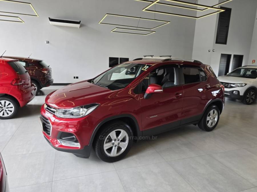 CHEVROLET - TRACKER - 2018/2019 - Vermelha - R$ 83.000,00